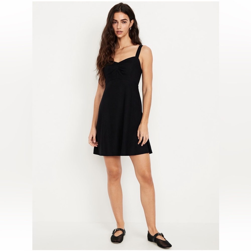 NEW Old Navy Fit + Flare Crepe Black Mini Dress